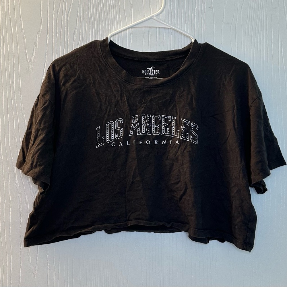 Hollister dark gray 'Los Angeles California' short sleeve‎ crop top women’s M